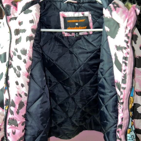 FASHION NOVA Rugrats x Nickelodeon Coat - Picture 3 of 3